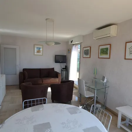 Appartement Helianthe - Superbe Avec Terrasse Vue Et Chateau Au Port De *